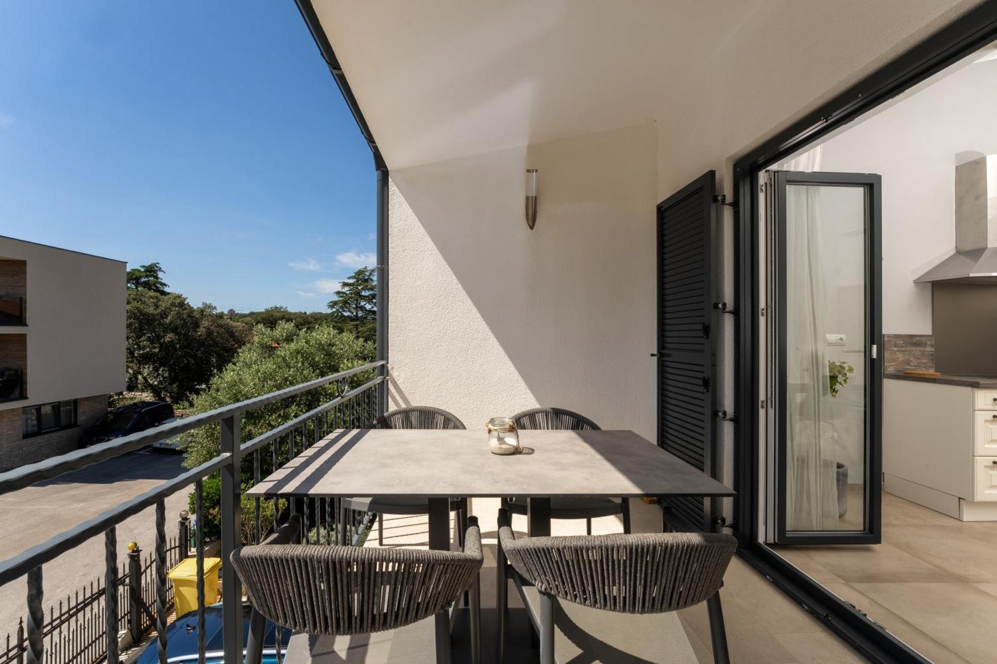 Luxury Apartments Villa San Avia Banjole Esterno foto